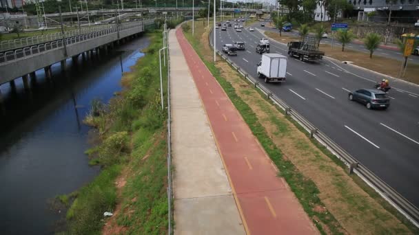 Salvador Bahia Brasil Diciembre 2020 Una Persona Montando Bicicleta Carril — Vídeos de Stock