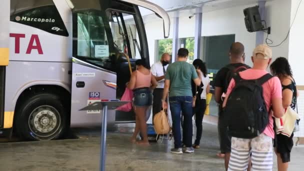 Salvador Bahia Brazil December 2020 Passengers Seen While Boarding Intercity — стоковое видео
