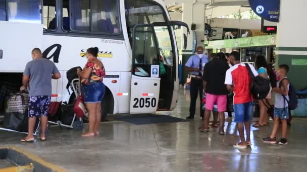 Salvador Bahia Brazil Δεκεμβρίου 2020 Επιβάτες Φαίνονται Κατά Την Επιβίβαση — Αρχείο Βίντεο