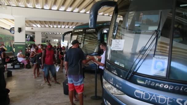 Salvador Bahia Brazil December 2020 Passengers Seen While Boarding Intercity — стоковое видео