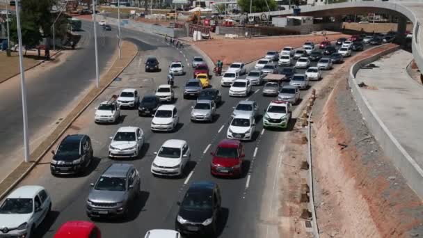Salvador Bahia Brazil December 2020 Vehicles Seen Passing Avenue Acm — стоковое видео