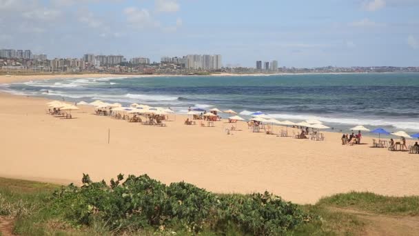 Salvador Bahia Brazylijski Styczeń 2021 Ludzie Widziani Obok Sombrero Plaży — Wideo stockowe