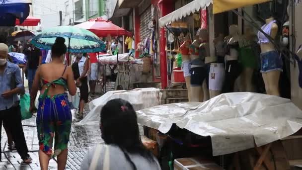 2021年1月8日 在萨尔瓦多市中心的一个圆柱形商业区 人们戴着防冕病毒的面具 — 图库视频影像