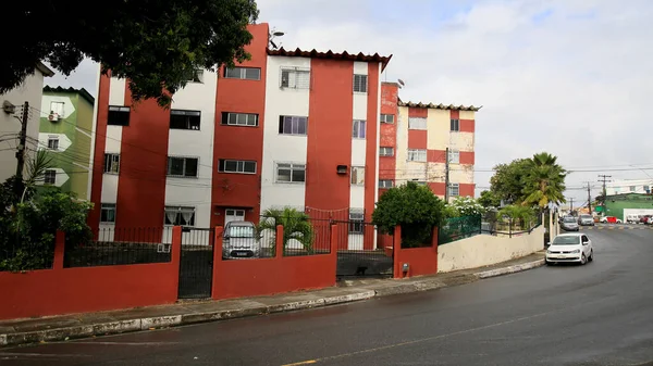 Salvador Bahia Brasil Enero 2021 Personas Vehículos Pasan Cerca Edificios —  Fotos de Stock
