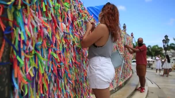 Salvador Bahia Brasil Janeiro 2021 Turistas Devotos São Vistos Igreja — Vídeo de Stock