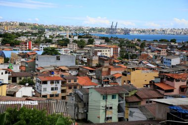 Salvador, Bahia, Brezilya - 17 Ocak 2021: Salvador 'un Baixa bölgesindeki Boa Viagem mahallesindeki viata evleri.