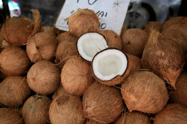 Salvador Bahia Brazil January 2021 Broken Dry Coconut Seen Sale — стоковое фото
