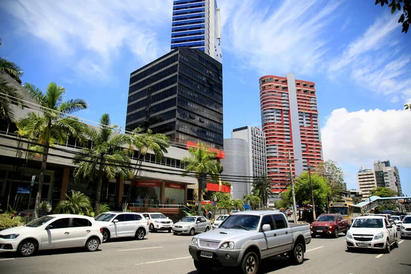 Salvador Bahia Brasil Febrero 2021 Ven Vehículos Caminando Por Calle — Foto de Stock