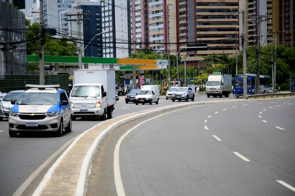 Salvador Bahia Brasile Febbraio 2021 Veicoli Movimento Una Strada Nel — Foto Stock