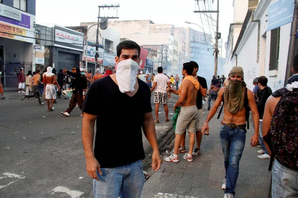 Salvador Bahia Brasil Junio 2013 Manifestantes Protestan Contra Llegada Los —  Fotos de Stock