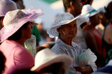 bom Jesus da lapa, bahia, brrazil - 4 Ağustos 2014: dindarlar Bom Jesus da Kucak şehrindeki kutsal hac yolculuğuna katılırlar