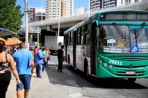 Salvador Bahia Brazil May 2021 People Seen Bus Stop Avenida — Stock Photo, Image