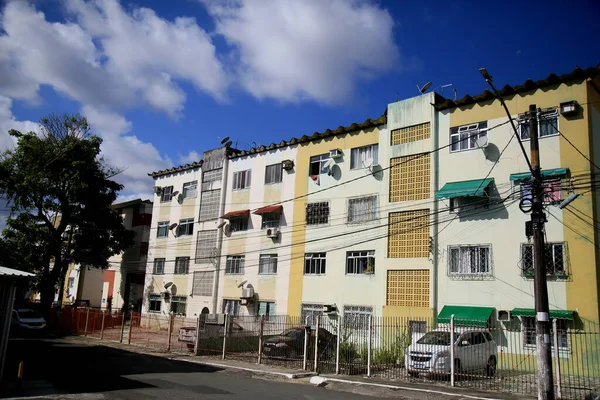 ブラジルのバイーア州サラドール2021年6月18日 建物はサルバドールのカビュラ地区の人気の住宅マンションに見られます — ストック写真