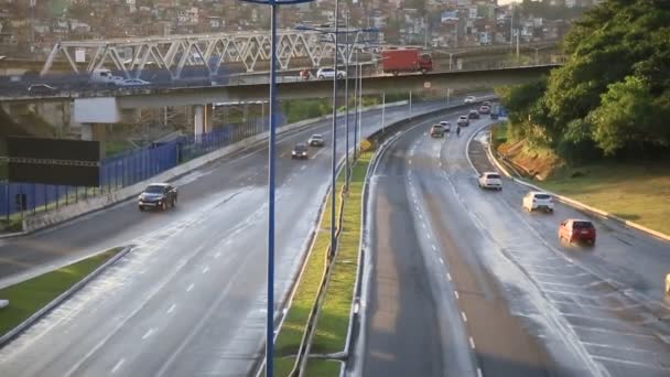 Salvador Bahia Braziliaans Juni 2021 Voertuigen Passeren Weg Van 324 — Stockvideo