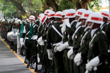 Salvador, Bahia, Brezilya - 7 Eylül 2014: Brezilya 'nın Salvador kentinde bağımsızlığını kutlamak için askeri geçit töreninde Brezilya askerleri görüldü. * * * Yerel altyazı * * .