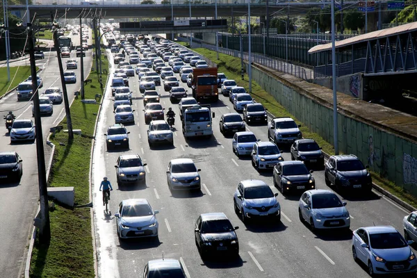 Salvador Bahia Brasil Julho 2021 Veículos Avenida Paralela Cidade Salvador — Fotografia de Stock