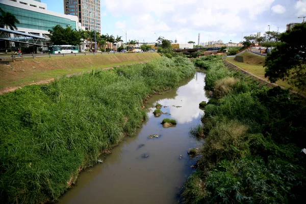 Salvador Bahia Brazilië Juli 2021 Zicht Vervuild Waterkanaal Van Riolering — Stockfoto