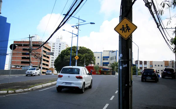 Salvador Bahia Brazilië Juli 2021 Verkeersbord Met Voetgangersoversteek Een Schoolgebied — Stockfoto