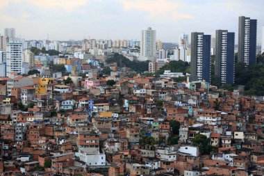 Salvador, Bahia, Brezilya - 29 Ağustos 2016: Salvador 'un Federacao semtindeki gecekondu mahallesindeki konutların havadan görünüşü. * * * Yerel altyazı * *