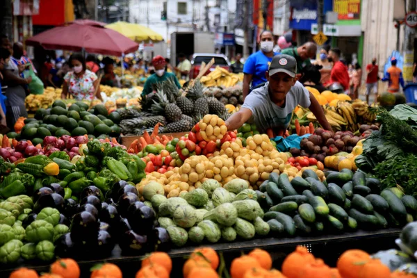 Salvador Bahia Brasilien Juli 2021 Obst Und Gemüsehändler Auf Dem — Stockfoto