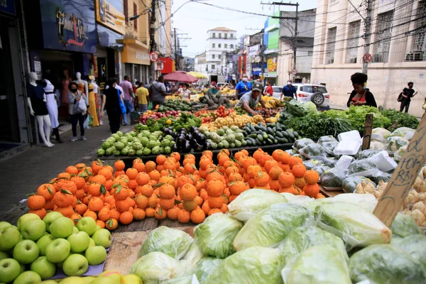 Salvador Bahia Brasil Julio 2021 Vendedores Frutas Verduras Mercado Informal — Foto de Stock