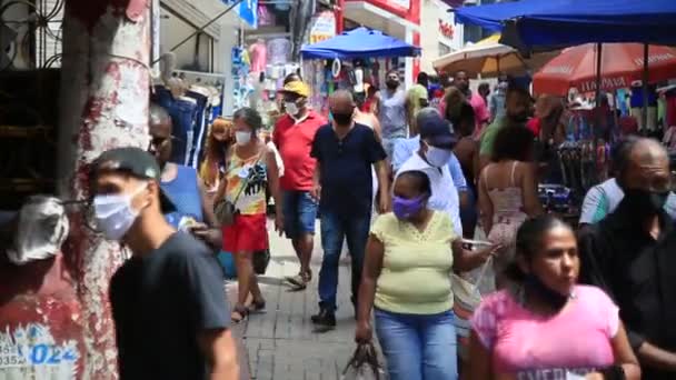 Salvador Bahia Brazil Αυγούστου 2021 Άνθρωποι Φαίνονται Φορούν Μάσκα Προστασίας — Αρχείο Βίντεο