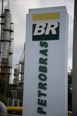 Camacari, Bahia, Brezilya - 24 Ağustos 2021: Camacari Sanayi Kutbu 'ndaki Petrobras gübre fabrikasının manzarası.
