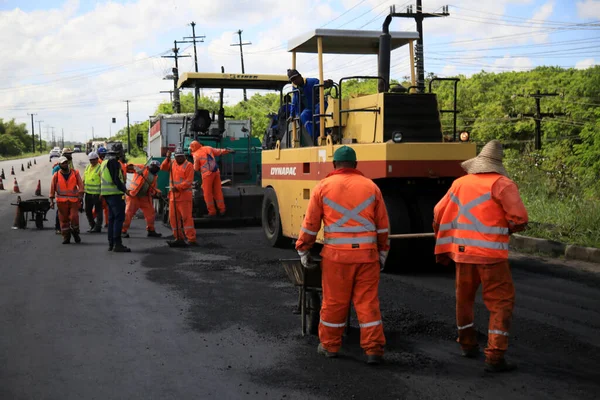 Camacari Bahia Brésil Août 2021 Les Travailleurs Font Récapitulatif Asphalte — Photo