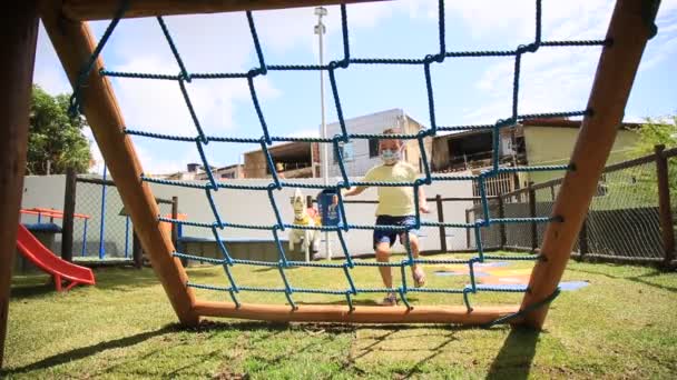 Salvador Bahia Brésil 1Er Septembre 2021 Enfant Jouant Seul Dans — Video