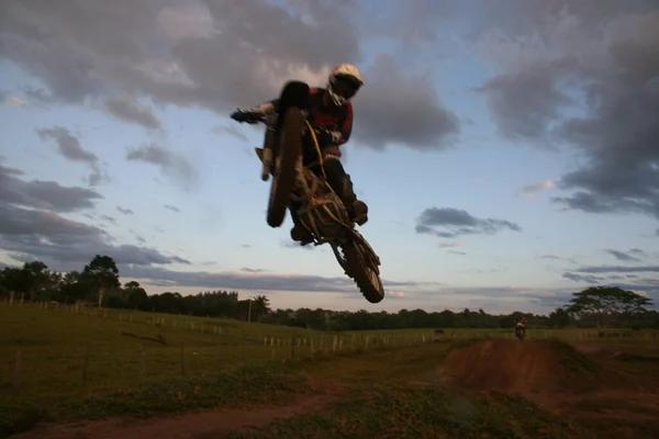 Eunapolis Bahia Brasile Aprile 2008 Motociclista Durante Allenamento Motocross Campo — Foto Stock