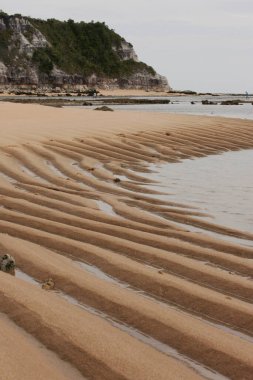 Porto seguro, Bahia, Brezilya - 2 Ocak 2010: Porto Seguro şehrinin güney kıyısındaki Espelho plajı manzarası.