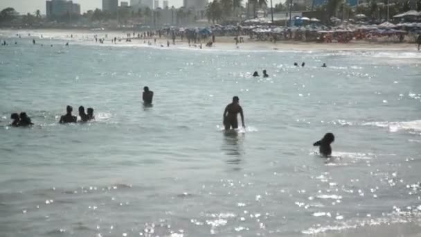 Salvador Bahia Brezilya Eylül 2021 Salvador Daki Itapua Plajında Insanlar — Stok video