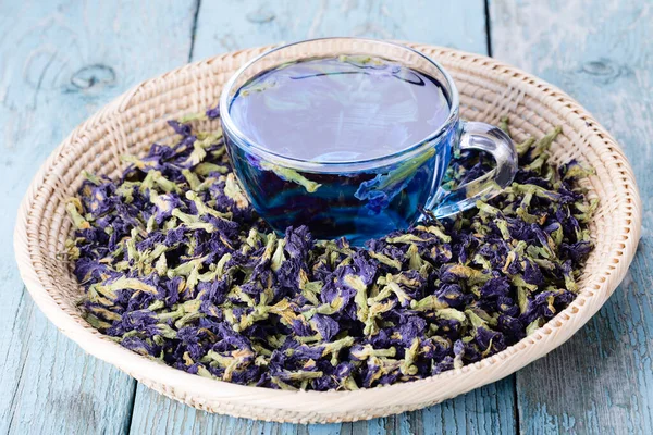 Kupa Pillangó Borsó Tea Borsóvirág Kék Borsó Kék Száraz Virág — Stock Fotó