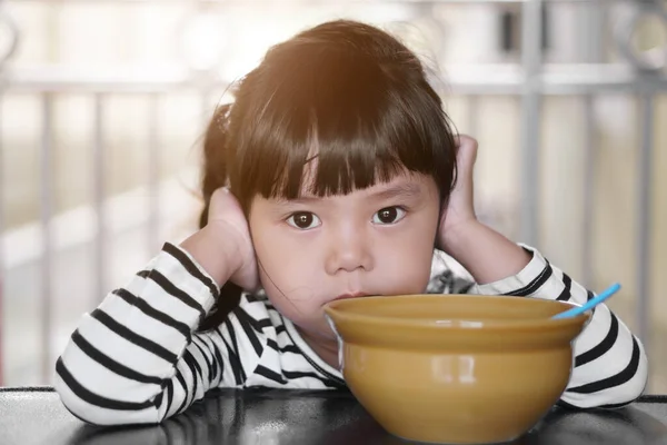 Azjatyckie Dzieci Słodkie Lub Dziecko Uczennica Anoreksja Lub Smutne Wakatem Zdjęcie Stockowe