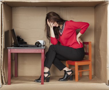 sırt ağrısı ile sekreter