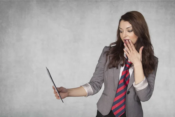 Mujer de negocios sorprendió a tantos sobornos — Foto de Stock