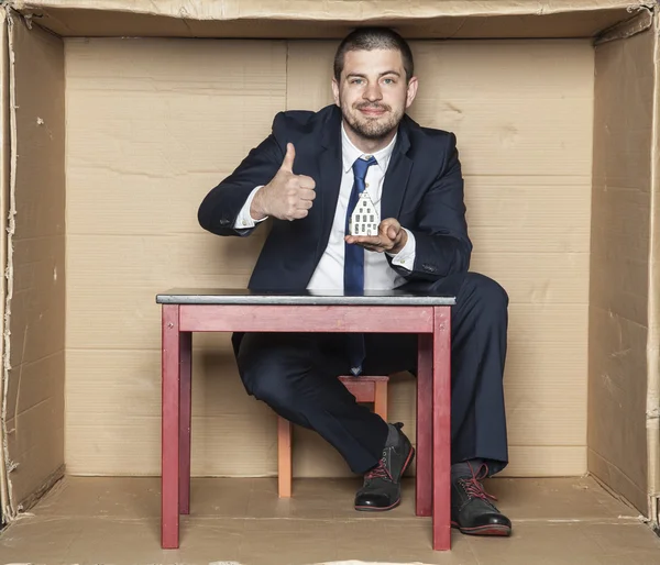 Polegares para cima para a nova casa — Fotografia de Stock