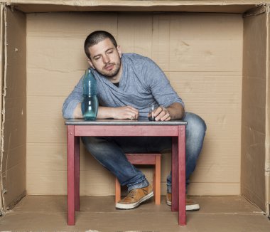 alkol için işsiz ulaşır