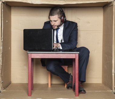 iş yerinde konsantrasyonu önemlidir