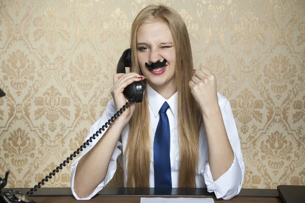 Framgång i förhandlingarna över telefon — Stockfoto