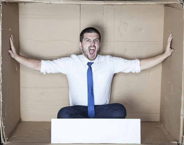 Beengtes Büro ist zu klein — Stockfoto