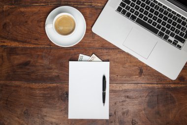Office masanın üzerinde accessorises