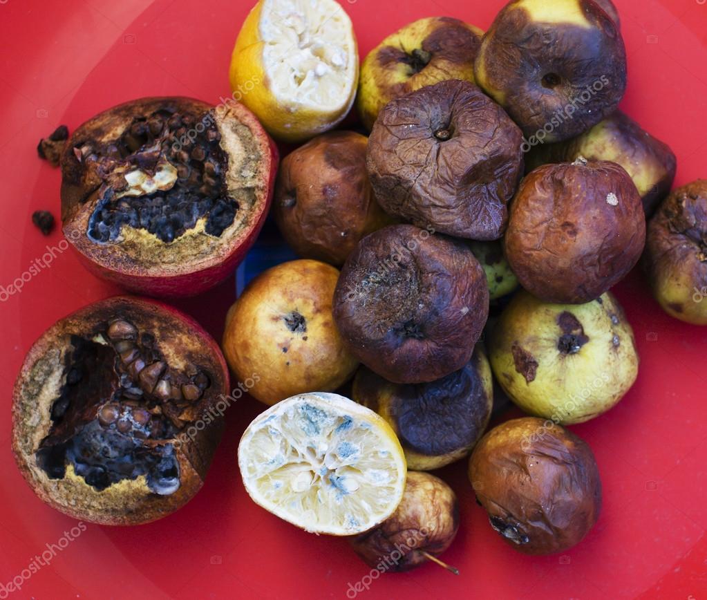 Lots of roten fruits. Stock Photo by ©iordani 102592182