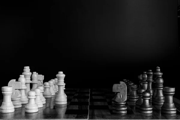 Xadrez fotografado num tabuleiro de xadrez — Fotografia de Stock