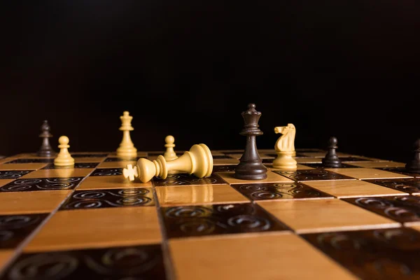 Schaken gefotografeerd op een schaakbord — Stockfoto