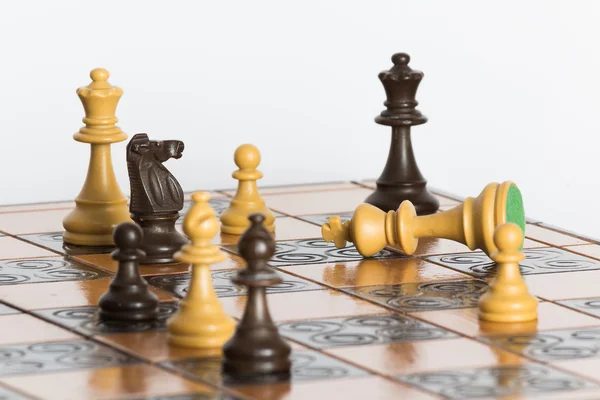Shakki valokuvattu shakkilaudalla — kuvapankkivalokuva