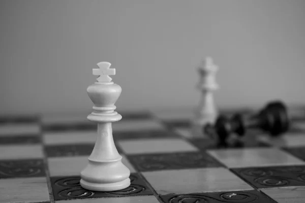Schaken gefotografeerd op een schaakbord — Stockfoto