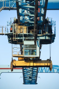 Shore vinç konteyner yükleme