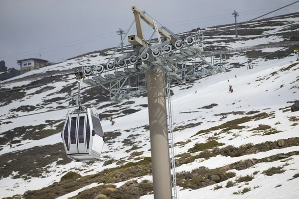 Kolejka linowa w ski Resort Sierra Nevada, Granada — Zdjęcie stockowe