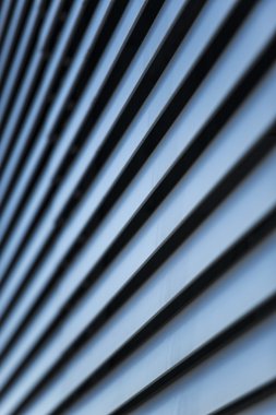 Art arda gelen artan mavi çizgiler